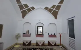 اتاق حاجی لیلا شش نفره کف خواب (اقامت صبحانه)