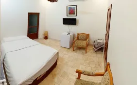 اتاق دوتخته دبل پایین (اقامت با صبحانه)