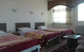 سوئیت چهار نفره (اقامت با صبحانه)