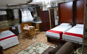 آپارتمان کوچک سه نفره (اقامت با صبحانه)