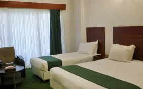 اتاق سه تخته (اقامت صبحانه)
