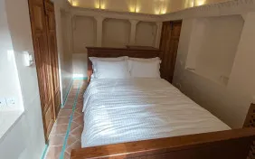 اتاق دو تخته دبل بامداد (اقامت با صبحانه)