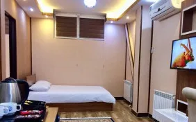 اتاق چهارنفره(دوتخته دبل+سرویس اضافه) (اقامت با صبحانه)