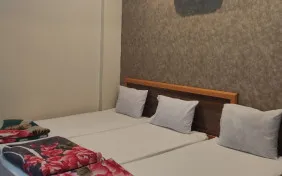 اتاق سه تخته (اقامت تک)