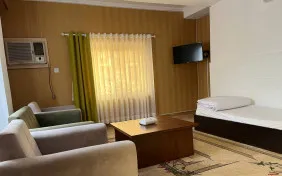 آپارتمان دو خوابه پنج نفره (اقامت با صبحانه)