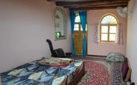سوئیت سه نفره شادی (دوتخته+کفخواب) (اقامت باصبحانه)