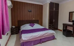 اتاق دو تخته دبل رویال رو به دریا (اقامت با صبحانه)