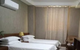 اتاق دو تخته توئین (اقامت با صبحانه)