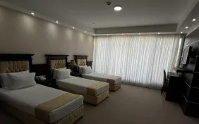 اتاق سه تخته پلاس ( سینگل ) (اقامت با صبحانه)