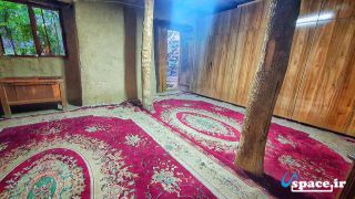 اتاق 15 متری دنج فاقد سرویس بهداشتی اختصاصی (همکف)