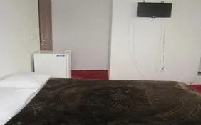 اتاق یک تخته دریاچه (اقامت با صبحانه)