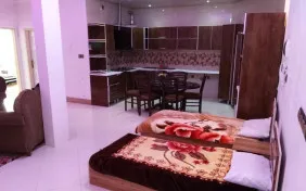 سوئیت پنج نفره (اقامت با صبحانه)