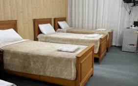 اتاق سه تخته (اقامت با صبحانه)