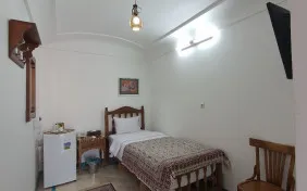 اتاق یک تخته (اقامت با صبحانه)