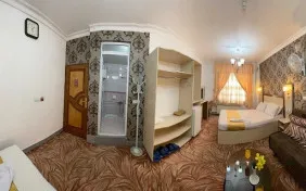 سوئیت یک خوابه پنج نفره (اقامت با صبحانه)