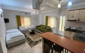 آپارتمان دو خوابه شش نفره (اقامت با صبحانه)
