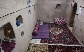 اتاق شش نفره کف خواب (اقامت با صبحانه)