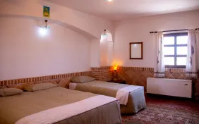 اتاق سه تخته