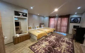 اتاق سه تخته (اقامت با صبحانه)