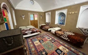 اتاق چهار تخته سلطانی(با حمام وسرویس بهداشتی ) (اقامت با صبحانه)