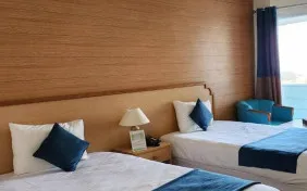اتاق سه تخته (اقامت با صبحانه)