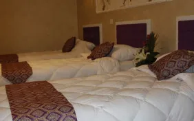 اتاق سه تخته (اقامت با صبحانه)