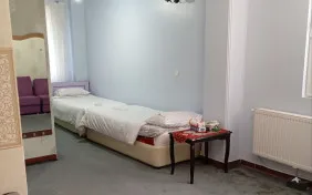 اتاق یک خواب چهار تخته ( تراس دار) (اقامت با صبحانه)