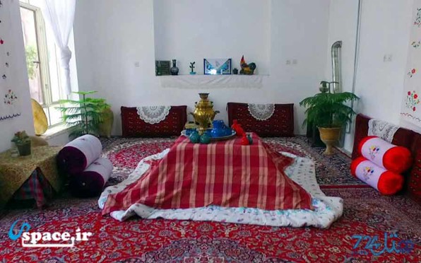 نرگس مزینان
